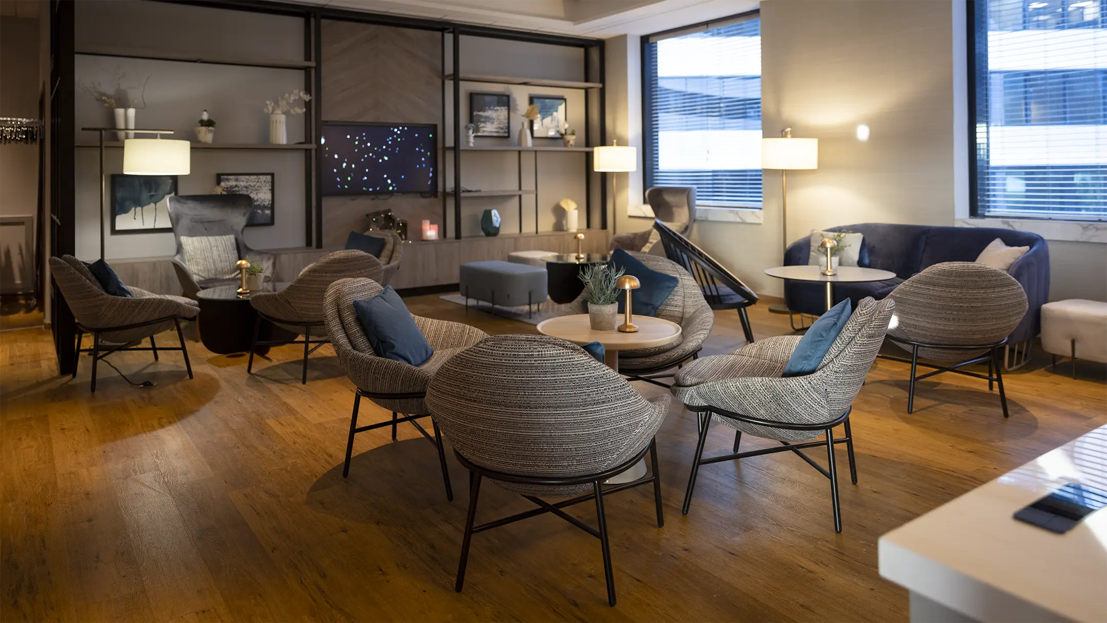 Salon hôtel Sheraton Nice intérieur luxe vidéo corporate présentation restaurant hôtel lieu accueil Côte d'Azur